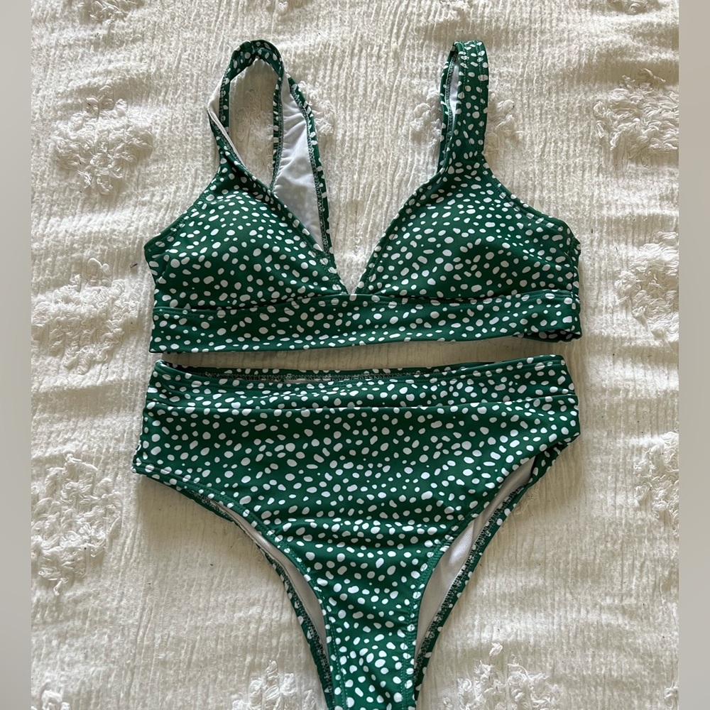 Green dot bikini!